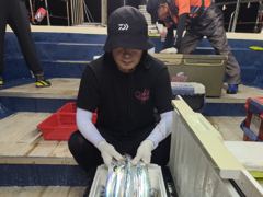 여수뉴스타피싱 8/18 엄청난 폭우와 너울속에서도 일궈낸 값진조황!! 목요일부터 자리여유 있습니다!! 사진