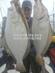 28일, 날이면 날마다 쏟아지는 대광어들. 웬 광어가 이리도 나오는지~내일도 갑니다~ 군산 범고래호 사진
