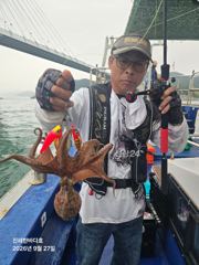 [진해 문어낚시]묵직하게 올라오는 굵직굵직 돌문어 찐한 손맛~! 계속해서 달립니다^0^ 사진